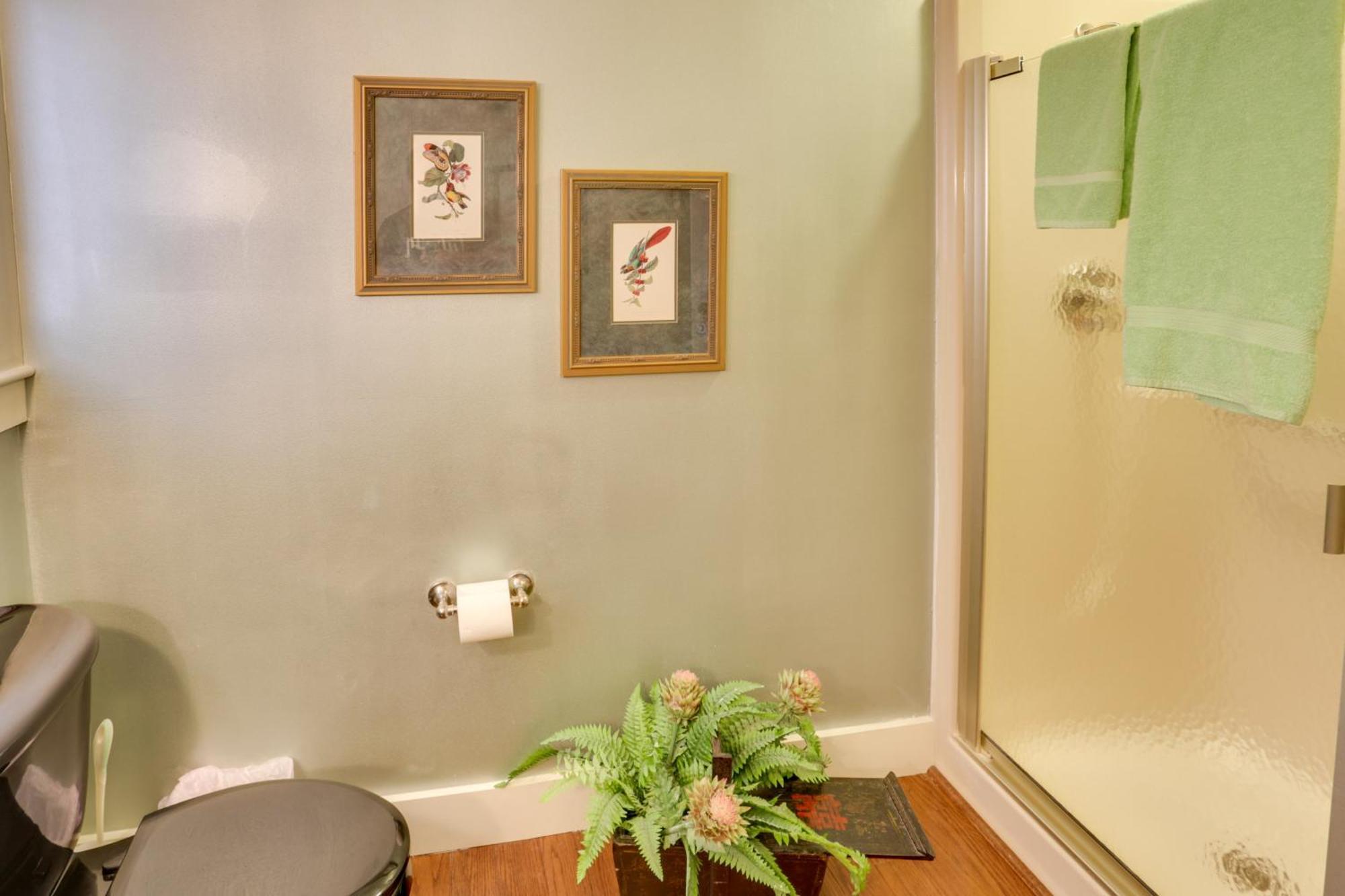 Beautiful Central Fayetteville Townhome With Views! Exterior photo